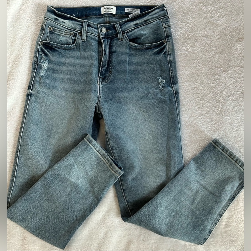 Kenzie VintageLuxe the effortless skinny crop distressed jeans size 6/28